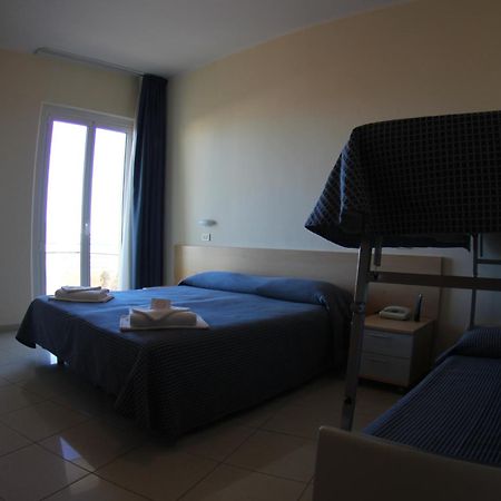 רימיני Hotel Fantasy חדר תמונה