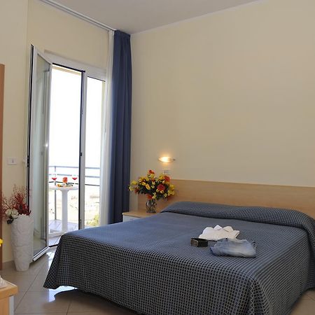 רימיני Hotel Fantasy חדר תמונה