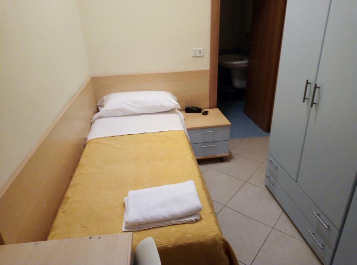 רימיני Hotel Fantasy מראה חיצוני תמונה